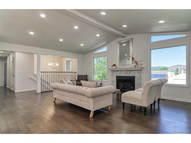 8246 S Dover St, Littleton, CO 80128