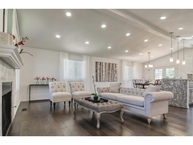 8246 S Dover St, Littleton, CO 80128