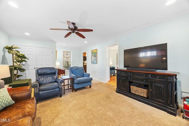 110 Pointe Place, Hillsborough, NC 27278