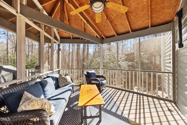 110 Pointe Place, Hillsborough, NC 27278