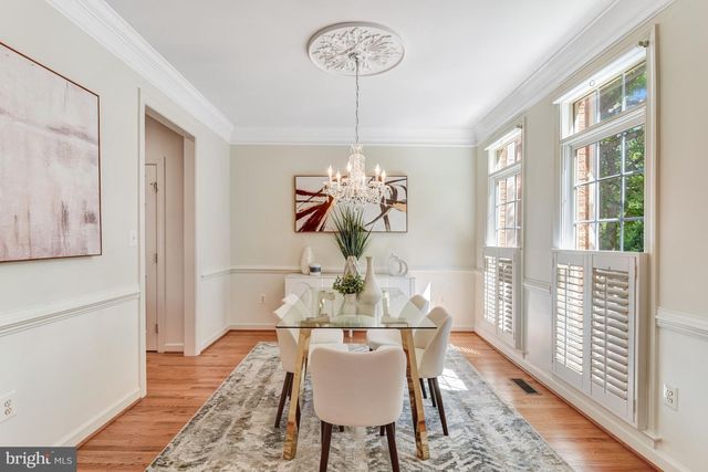 3842 FARRCROFT GRN, Fairfax, VA 22030