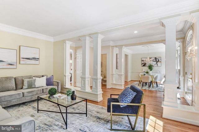 3842 FARRCROFT GRN, Fairfax, VA 22030