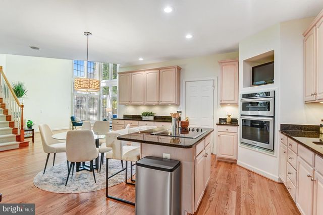 3842 FARRCROFT GRN, Fairfax, VA 22030