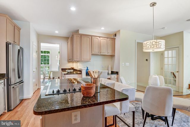 3842 FARRCROFT GRN, Fairfax, VA 22030