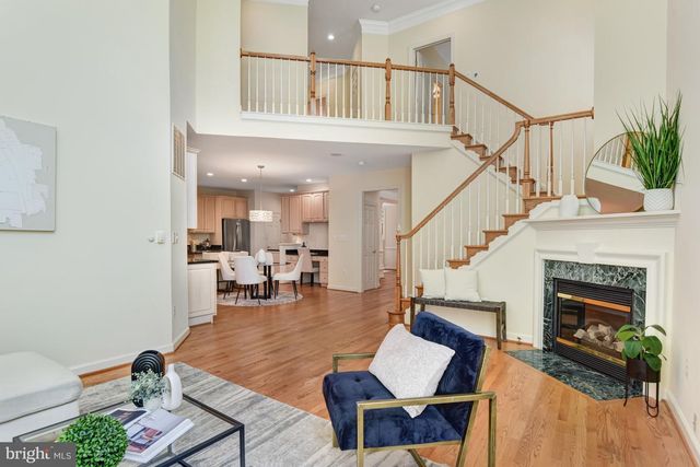 3842 FARRCROFT GRN, Fairfax, VA 22030