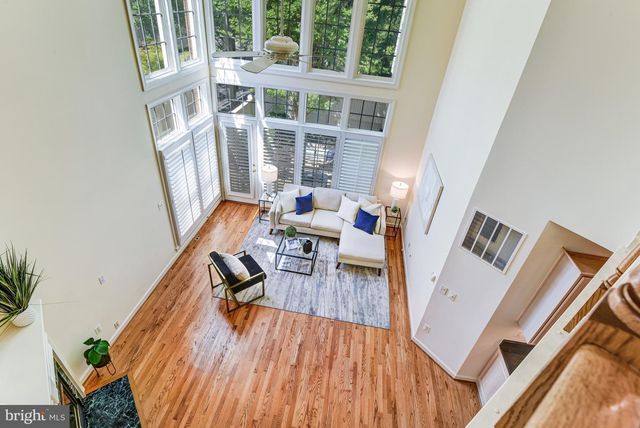 3842 FARRCROFT GRN, Fairfax, VA 22030