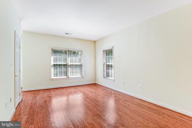 3842 FARRCROFT GRN, Fairfax, VA 22030