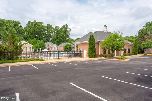 3842 FARRCROFT GRN, Fairfax, VA 22030