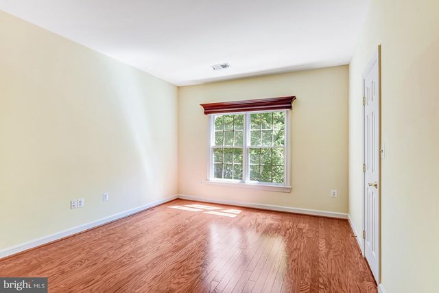 3842 FARRCROFT GRN, Fairfax, VA 22030