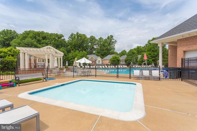 3842 FARRCROFT GRN, Fairfax, VA 22030