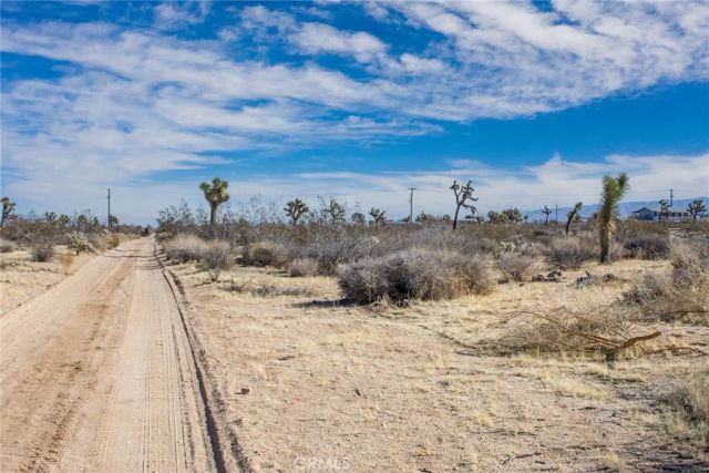 59525 La Crescenta, Yucca Valley, CA 92284