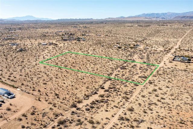 59525 La Crescenta, Yucca Valley, CA 92284