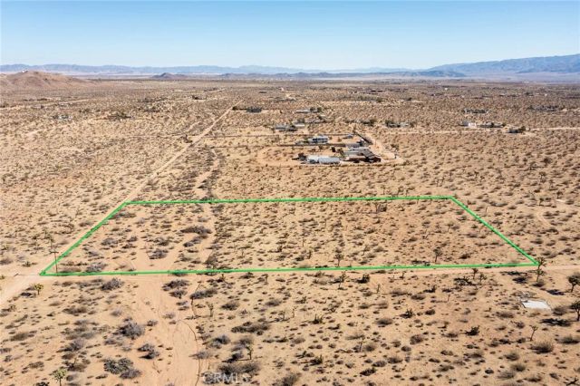 59525 La Crescenta, Yucca Valley, CA 92284