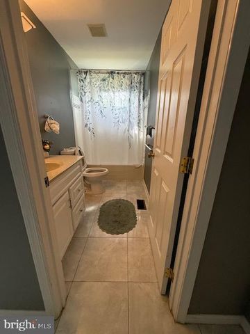 41 SASSAFRAS DR, Sicklerville, NJ 08081