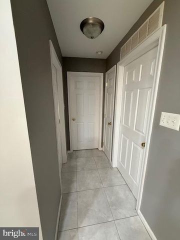 41 SASSAFRAS DR, Sicklerville, NJ 08081