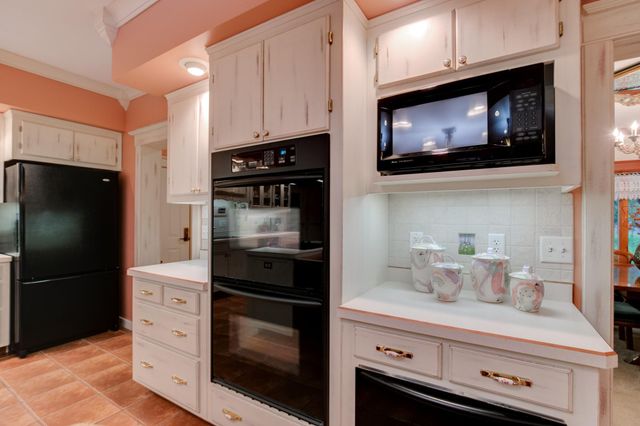 4151 Rice Street, Shoreview, MN 55126