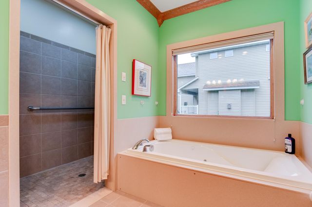 4151 Rice Street, Shoreview, MN 55126