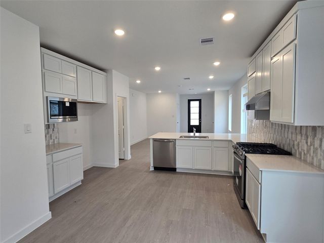 1031 Blue Stone Drive, Beasley, TX 77417