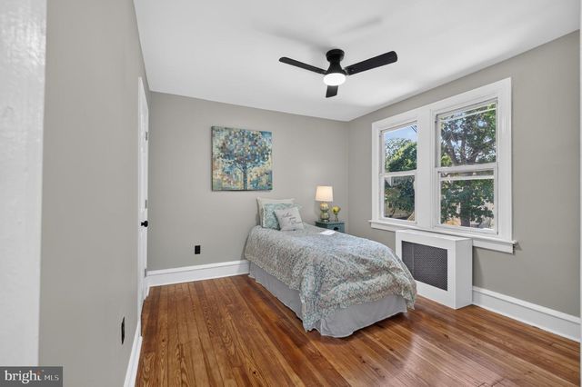 39 CLOVERDALE AVE, Upper Darby, PA 19082