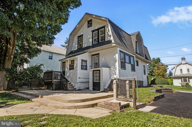 39 CLOVERDALE AVE, Upper Darby, PA 19082