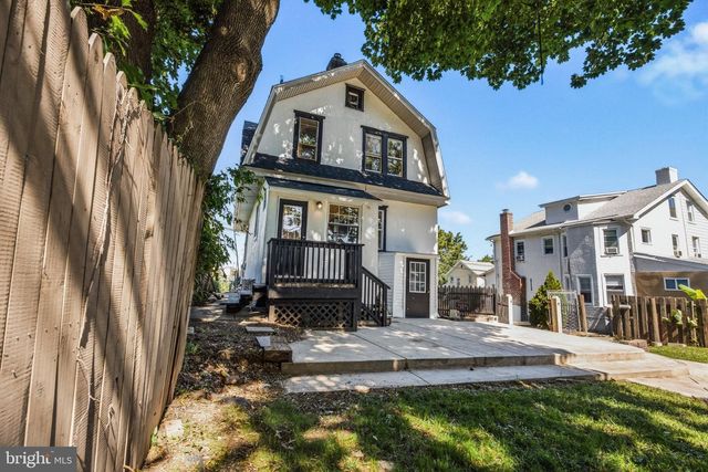 39 CLOVERDALE AVE, Upper Darby, PA 19082