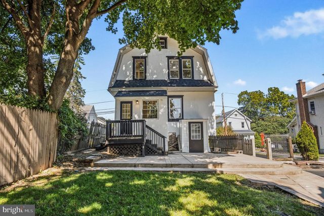 39 CLOVERDALE AVE, Upper Darby, PA 19082