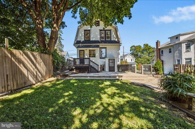 39 CLOVERDALE AVE, Upper Darby, PA 19082