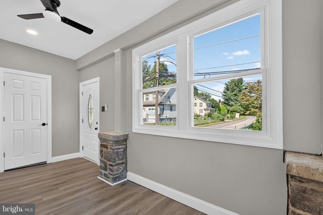 39 CLOVERDALE AVE, Upper Darby, PA 19082
