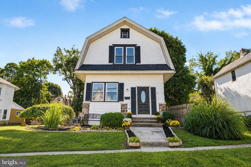 39 CLOVERDALE AVE, Upper Darby, PA 19082