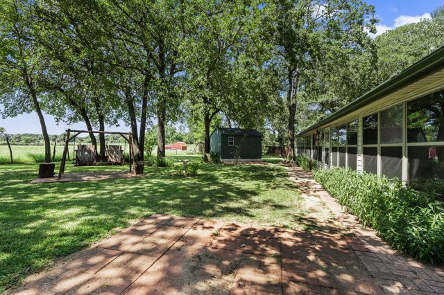 243 Brooks Circle, Lorena, TX 76655