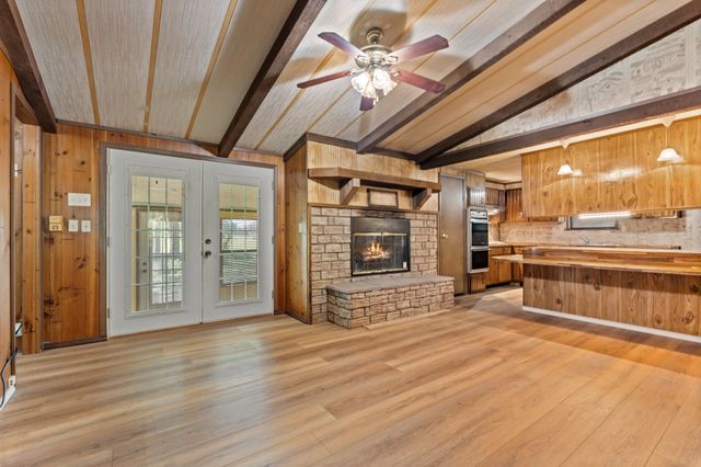 243 Brooks Circle, Lorena, TX 76655