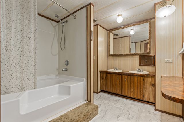 243 Brooks Circle, Lorena, TX 76655