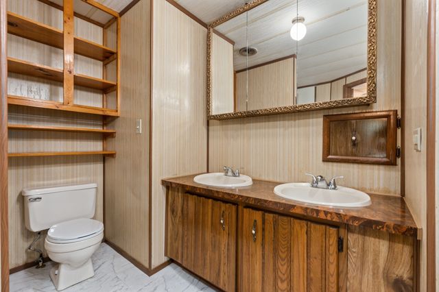 243 Brooks Circle, Lorena, TX 76655