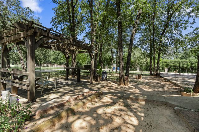 243 Brooks Circle, Lorena, TX 76655