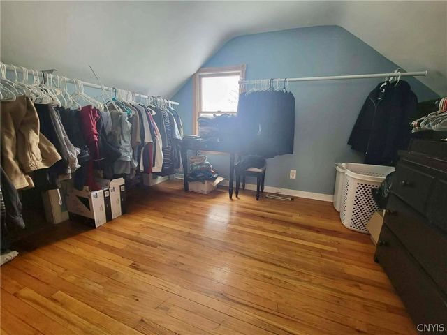 15 Woodlawn Avenue East, Utica, NY 13501