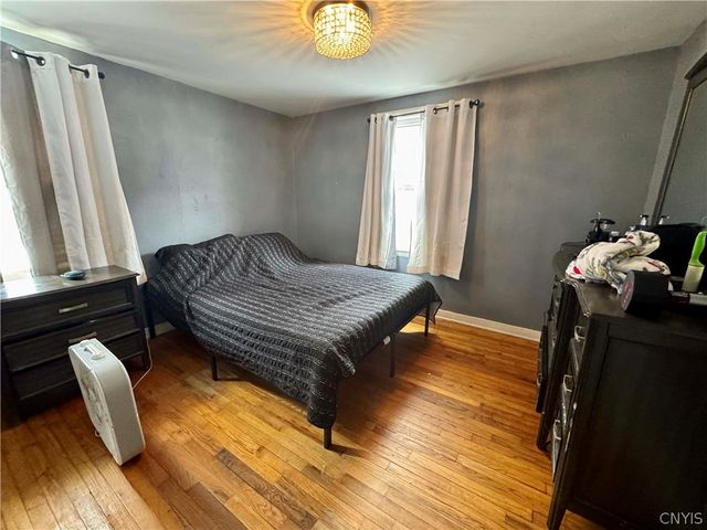 15 Woodlawn Avenue East, Utica, NY 13501