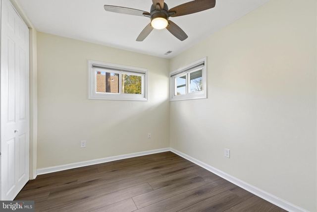 56 N NORTHPARK DR, Levittown, PA 19054