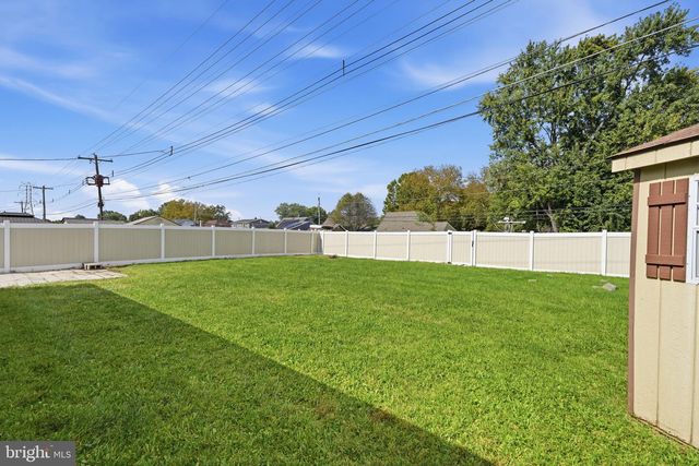 56 N NORTHPARK DR, Levittown, PA 19054