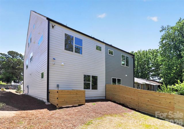 2714 Baltimore Avenue, Charlotte, NC 28203