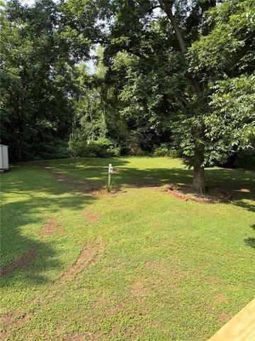 2370 Pine Valley Road, Powder Springs, GA 30127