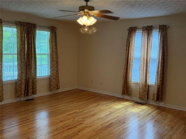 2370 Pine Valley Road, Powder Springs, GA 30127
