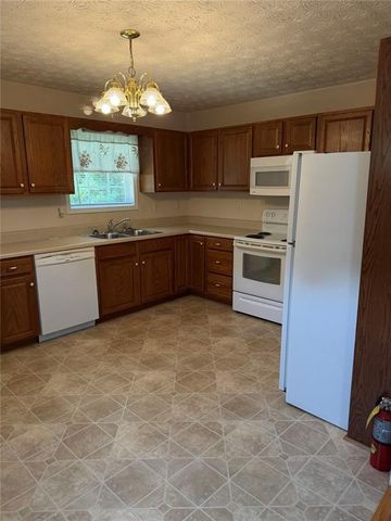 2370 Pine Valley Road, Powder Springs, GA 30127