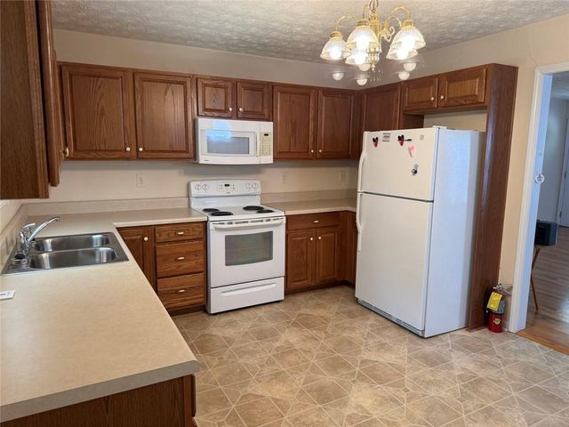 2370 Pine Valley Road, Powder Springs, GA 30127