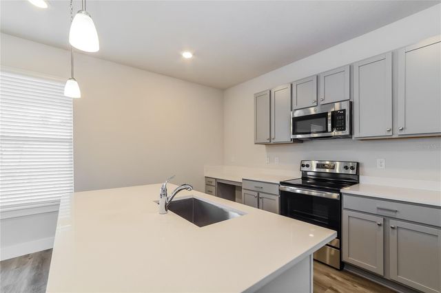 317 S PINE STREET, Deland, FL 32724