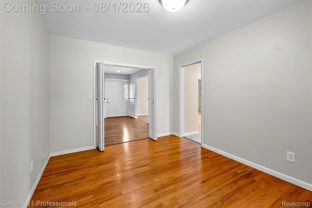 31991 STAMAN, Farmington Hills, MI 48336