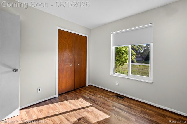 31991 STAMAN, Farmington Hills, MI 48336