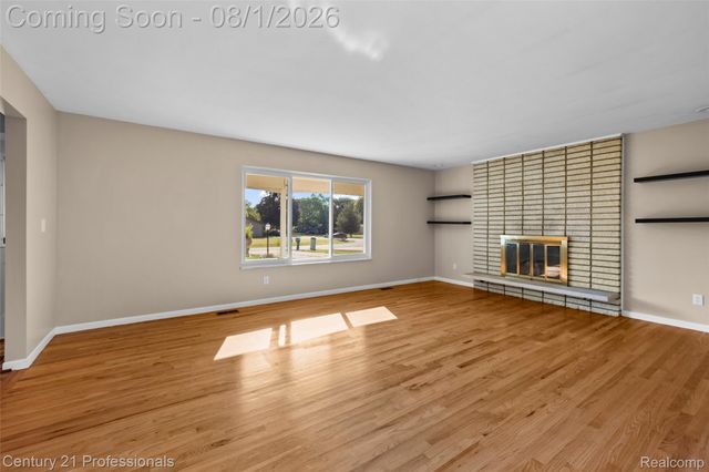 31991 STAMAN, Farmington Hills, MI 48336