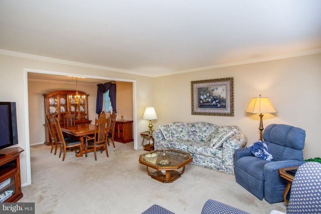 10213 KILBURN RD, Philadelphia, PA 19114