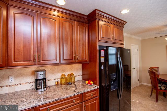 10213 KILBURN RD, Philadelphia, PA 19114