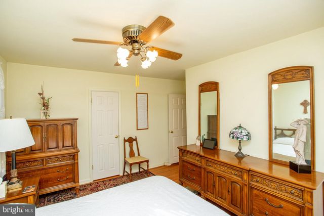 10213 KILBURN RD, Philadelphia, PA 19114